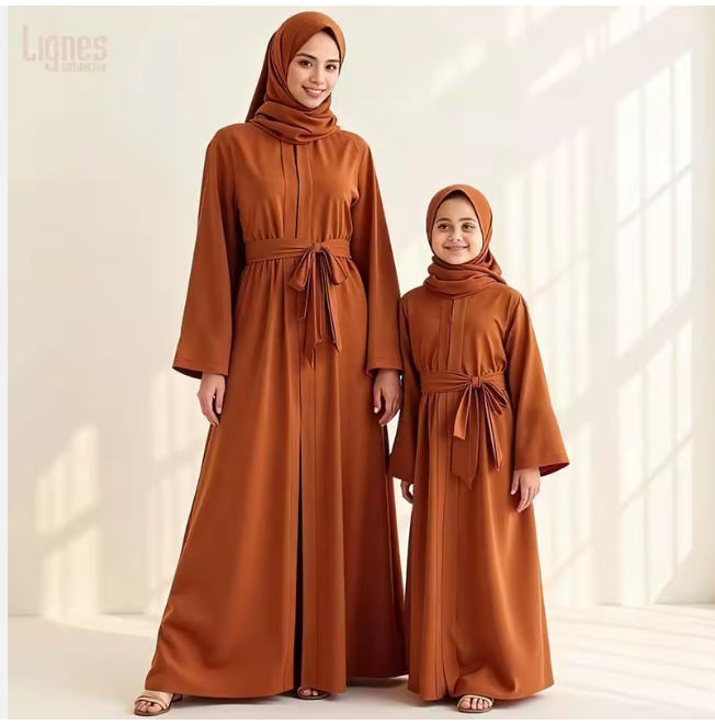 عباية نسائية محتشمة وعصرية