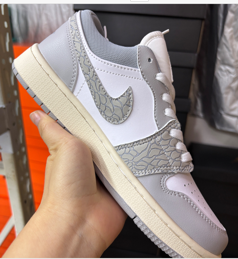 Nike Mirror